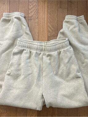 TNA Aritzia Cream Sweatpants - Neutral Fleece Comfort